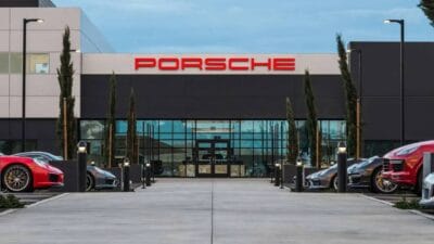 Alman otomotiv devi Porsche, elektrikli araçlara olan talebin azalması ve