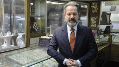 Ons altın, ABD’den gelen haberlerle 2.900 doların üzerine çıkarken, gram