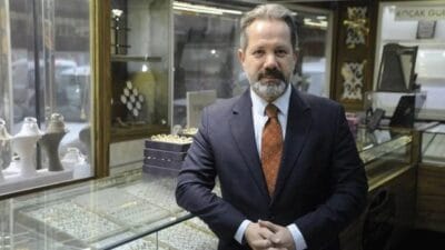 Yılbaşından bu yana hızlı yükselişiyle yatırımcının gözdesi olan altında son