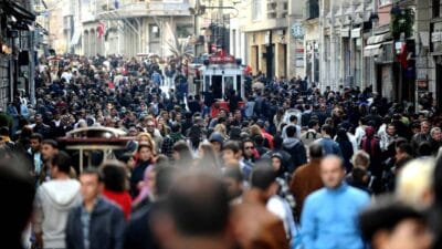 Türkiye İstatistik Kurumu (TÜİK), 2024 yılına ait İstanbul nüfus verilerini
