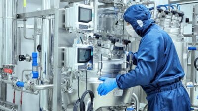 Türk ilaç sektörünün öncü kuruluşlarından İlaç Endüstrisi İşverenler Sendikası (İEİS)