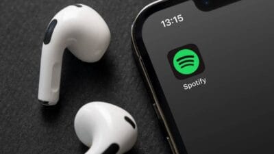Dijital müzik platformu Spotify, 2024 yılında sanatçılara, yapımcılara ve telif