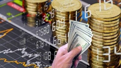 Küresel piyasalarda belirsizlik sürerken, altın fiyatları tarihi zirvelere ulaştı. ABD