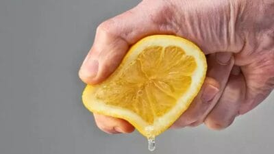 Mutfakta limon sıktığınızda yeterince su çıkmadığını düşünüyorsanız, uygulayacağınız basit yöntemlerle
