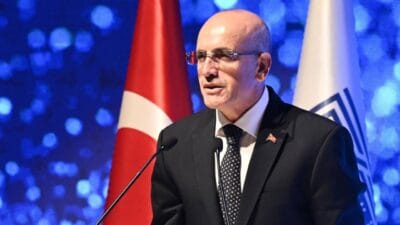 Hazine ve Maliye Bakanı Mehmet Şimşek, bölgedeki artan jeopolitik gerginliklerin