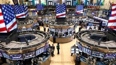 Küresel piyasalardaki sarsıntı, haftanın ilk gününde ABD borsalarını vurdu. S&P