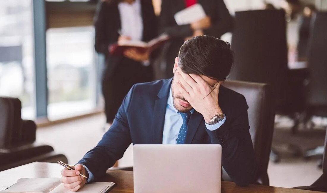 İş yerlerinde çalışanların psikolojik baskı ve yıldırma ile karşı karşıya