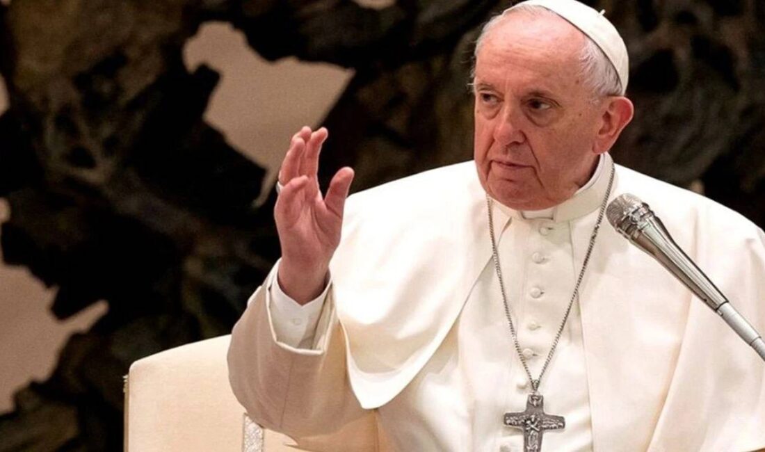 Katolik dünyasının manevi lideri ve Latin Amerika kökenli ilk Papa