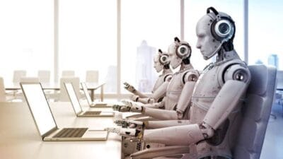 Pew Araştırma Merkezi’nin yeni raporu, yapay zekanın iş dünyasını dönüştüreceğini