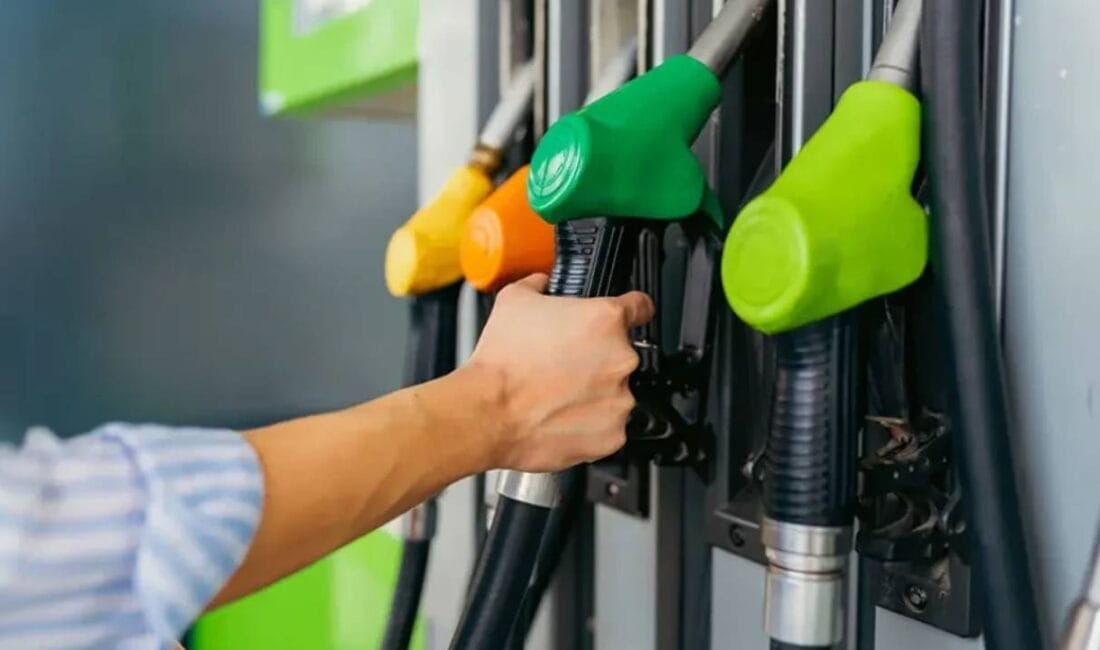 Brent petrol fiyatlarında yaşanan dalgalanma ve döviz kurundaki hareketlilik, akaryakıt