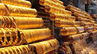 Kuyumculuk sektöründe uygulamaya konulan yeni düzenlemeyle birlikte, altın ve benzeri