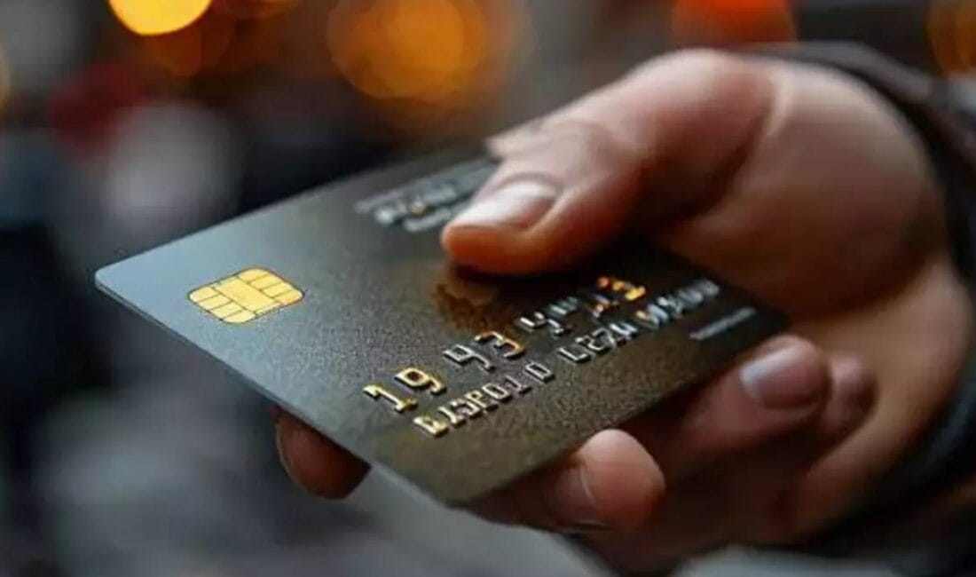 Altın fiyatlarında yaşanan tarihi artış, birçok yatırımcının kredi kartı nakit