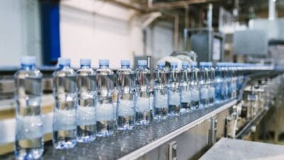 Dünya devi Nestlé, küresel su iş birimini elden çıkarma kararı