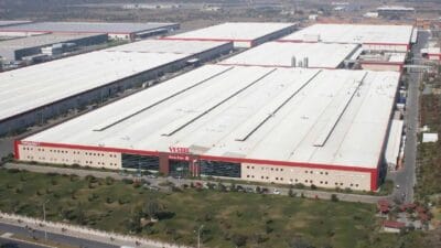 Borç yükü nedeniyle 2 bin kişiyi işten çıkarma kararı alan