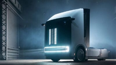 Rusya’da ilk kez bir insansız tır, St. Petersburg’dan Kazan’a 1600