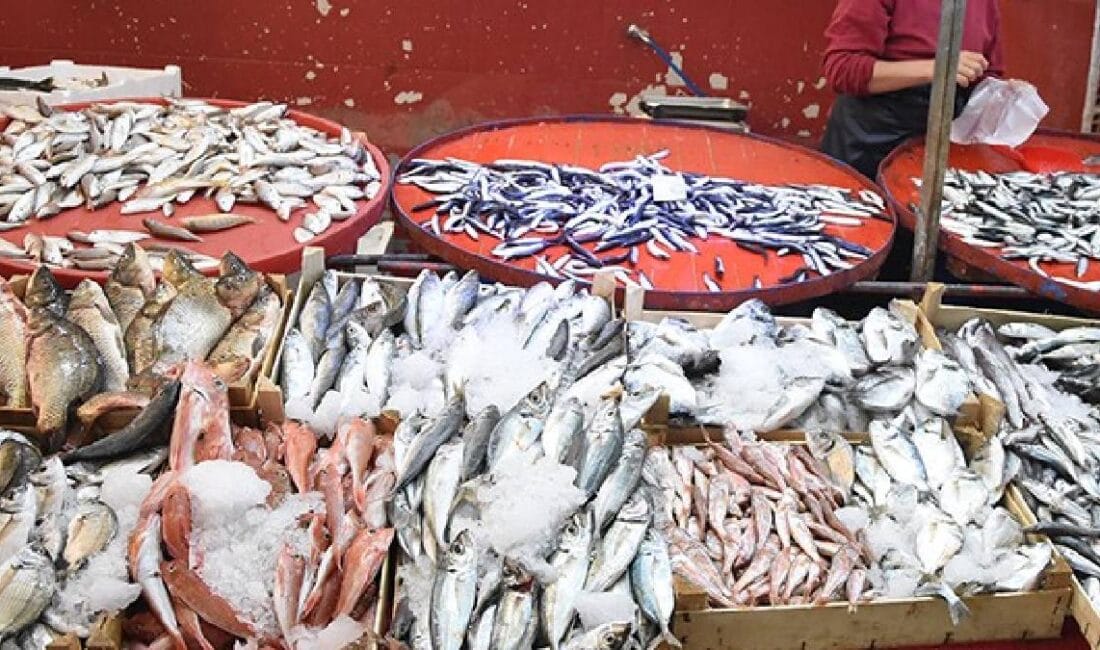 Balık sezonu kısa süre önce açıldı ancak tezgahlar şimdiden hareketlendi.