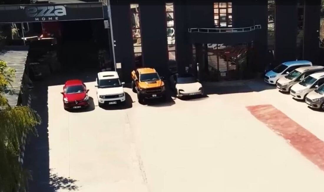 Mobilya sektörünün önde gelen firmalarından biri olan Ezza Home Mobilya,