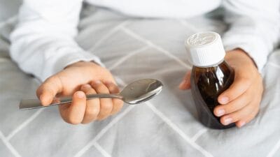 Kış aylarının yaklaşmasıyla birlikte soğuk algınlığı ve öksürük vakaları artarken,