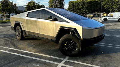 Tesla’nın tartışmalı elektrikli kamyoneti Cybertruck, ikinci el piyasasında beklenmedik bir