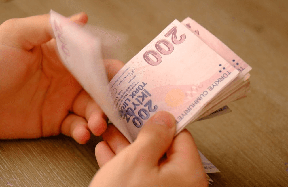 Birçok kişi için iş hayatına başlamak kadar emeklilik hayali de