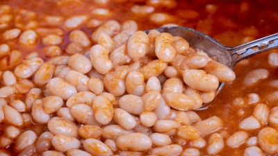 Hem lezzetli hem de sağlıklı bir besin olan kuru fasulye,
