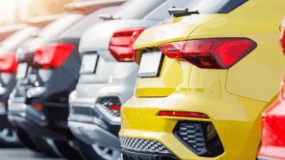 Otomobil piyasasında yaşanan artış, sıfır araç fiyatlarını adeta konut fiyatlarıyla