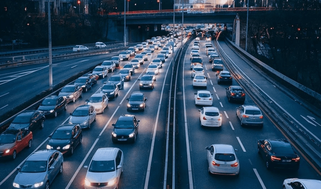 ABD'li elektrikli araç üreticisi Tesla, batarya paketi bileşenindeki sorun nedeniyle