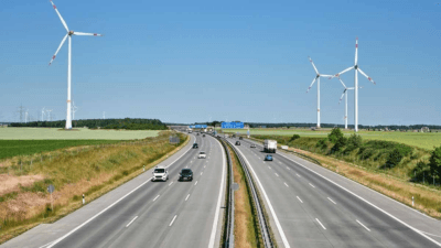 Otomobil tarihinin belki de en çok alay edilen modeli, tüm