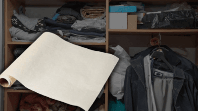 Nem, yetersiz hava sirkülasyonu veya dolapta uzun süre kalan giysiler