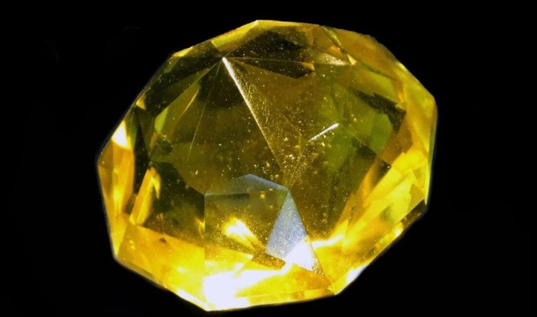 Bir asırdır kayıp, hakkında sayısız efsane yazıldı. Kimine göre satıldı,