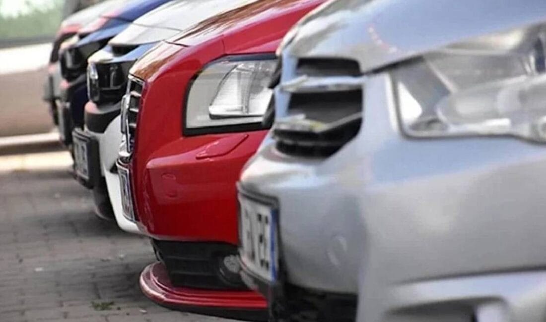 İkinci el otomobil piyasasında fiyatlar artmaya devam ederken, 400 bin