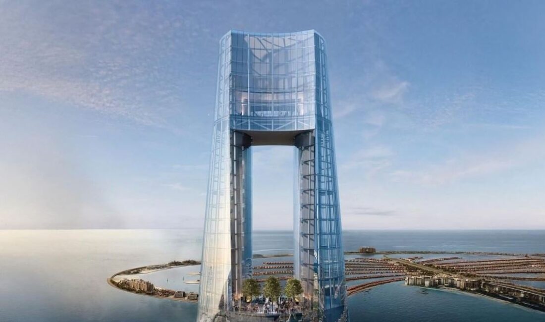 Dünyanın en büyük oteli hizmete girdi: 377 metre yüksekliğinde Dünyanın en yüksek binasına sahip oteli Dubai'de açıldı. Tam 377