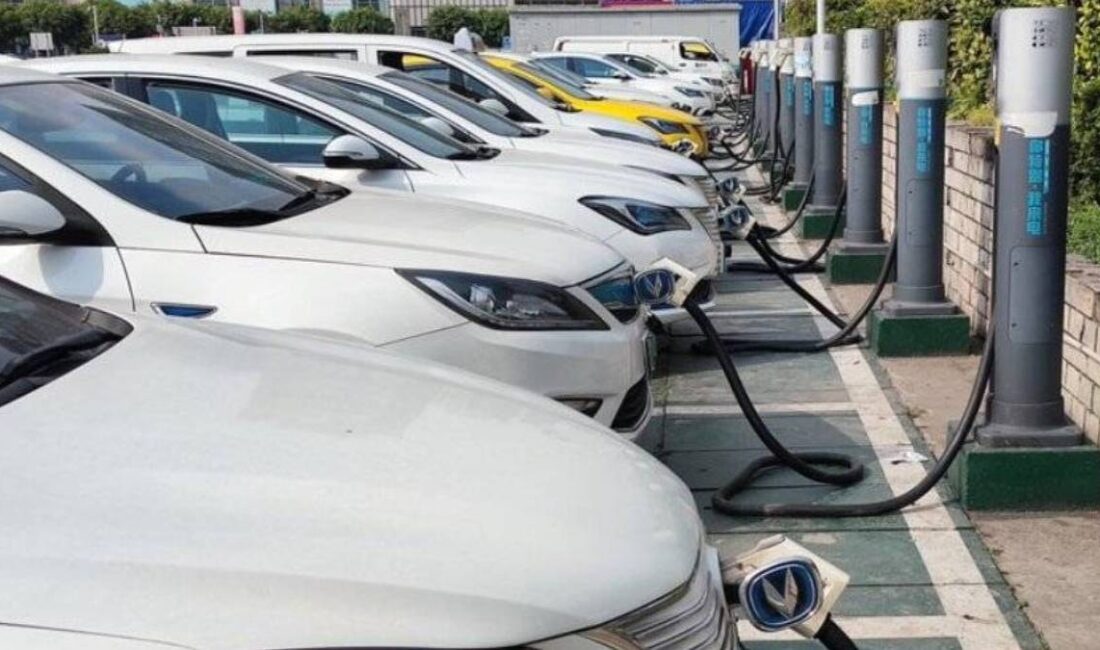 Elektrikli araçların kullanımının artmasıyla birlikte İngiltere yeni bir uygulamaya giderek