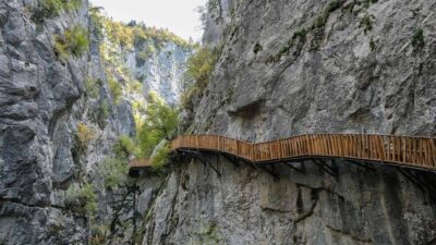 Kastamonu’nun Pınarbaşı ilçesinde bulunan Horma Kanyonu, sonbaharın gelişiyle birlikte bölgenin