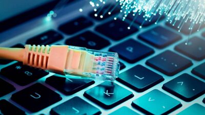 Dünya genelinde Cloudflare altyapısı kullanan tüm uygulamalara erişim sorunu yaşanıyor.