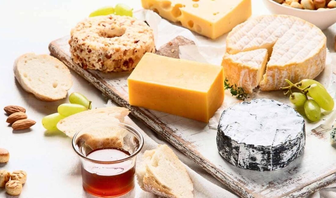 Dünyanın en iyi peyniri belli oldu İsviçre'nin Bern kentinde düzenlenen dev yarışmada, 5000'den fazla peynir çeşidi