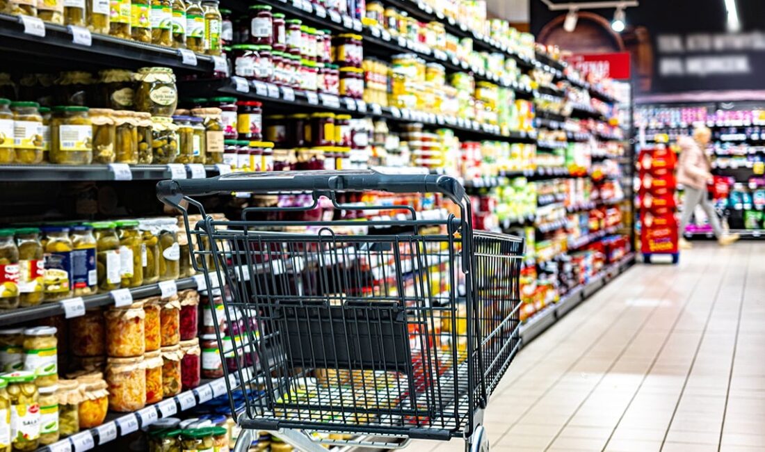 Fransa’nın perakende devlerinden Auchan, rekabeti artırmak ve fiyatları düşürmek amacıyla