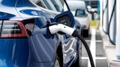 Çinli elektrikli otomobil devi BYD, satışlarındaki ikinci ardışık düşüşün ardından