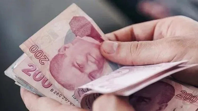 Yılın sonuna yaklaşılırken milyonlarca çalışan, asgari ücretin 2026'da ne kadar