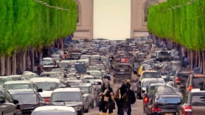 Sokaklarında milyonlarca aracın hareket ettiği Fransız başkentinde, tek bir “dur”