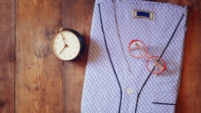 Milyonlarca insanın yeni keşfettiği 'Avustralyalıların pijamalarını yastık altına koyma alışkanlığı',