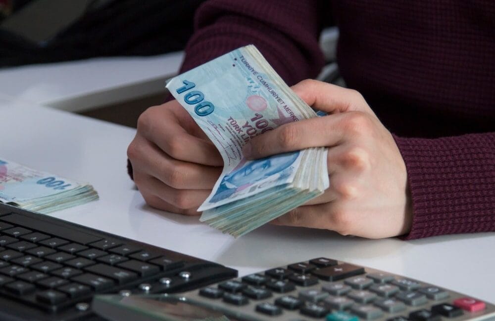 Türkiye’de milyonlarca engelli vatandaş çalışma hayatında yer bulmakta zorluk çekerken,