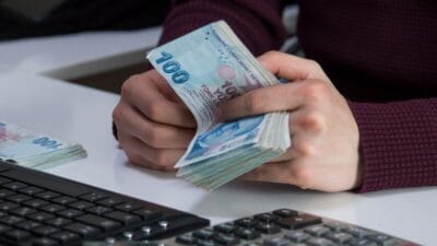 Türkiye’de milyonlarca engelli vatandaş çalışma hayatında yer bulmakta zorluk çekerken,