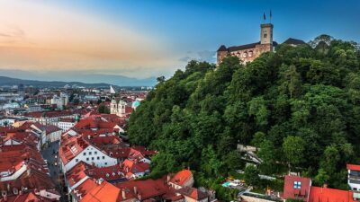 Avrupa’nın yaşam kalitesi listelerinde zirveye çıkan bu küçük ülke güvenliği,