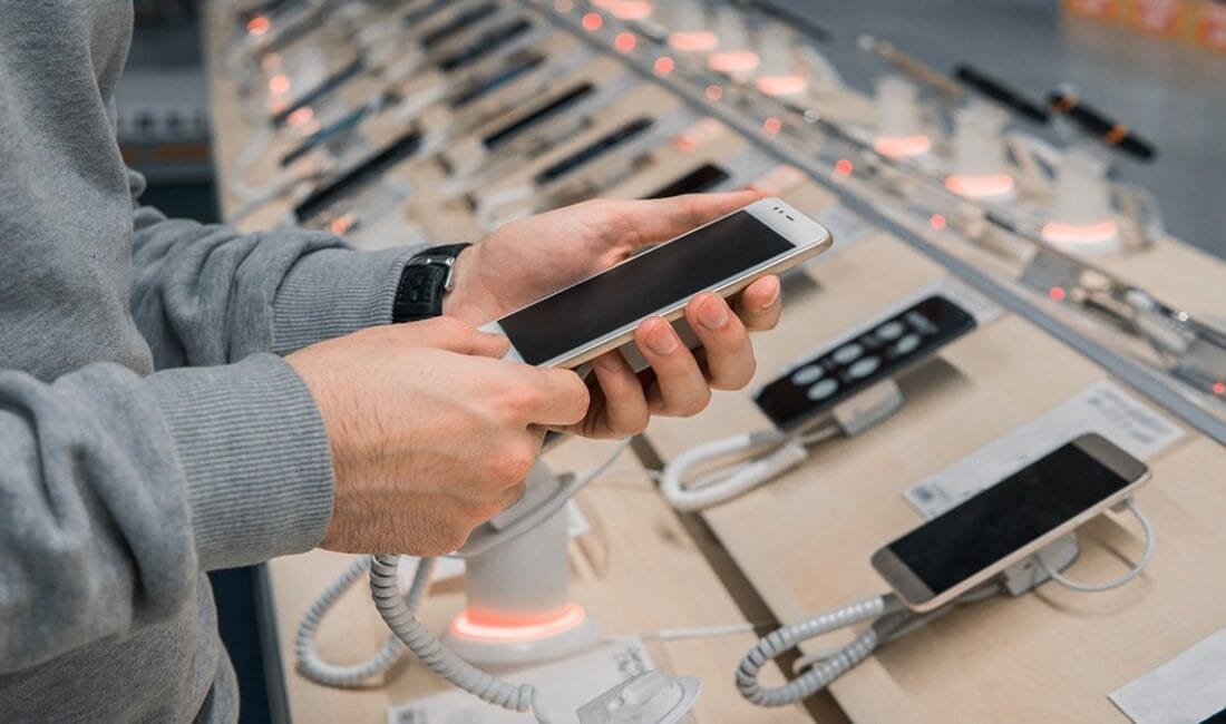 Yeni telefon alırken bu büyük hatayı yapan yandı Yeni telefon alacaksanız iki kez düşünün... Yeni bir Android telefon