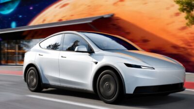 Önceki modellere göre kırpılmış özellikleriyle piyasaya çıkan Tesla Model Y