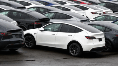 Elektrikli otomobil dünyasında dikkat çeken bir gelişme yaşandı. Tesla, uzun