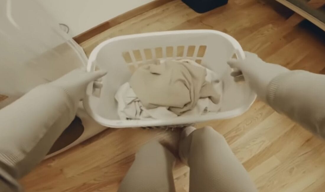 Dünyanın ilk seri üretime geçecek insansı ev robotu NEO'nun ön