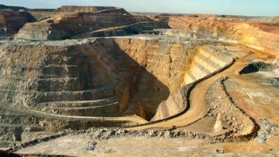 Batı Afrika'da faaliyet gösteren Avustralya merkezli maden şirketi satıldı. Toplamda