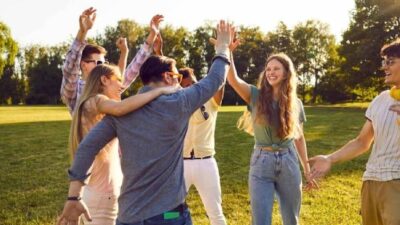 Dünyanın farklı coğrafyalarında, farklı kültür ve yaşam biçimlerine sahip insanlar